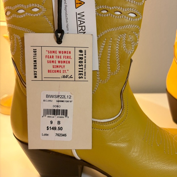 Idyllwind Yellow Heeled Western Boots - Picture 9 of 11